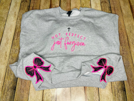 Forgiven tee & sweatshirt with side bow applique