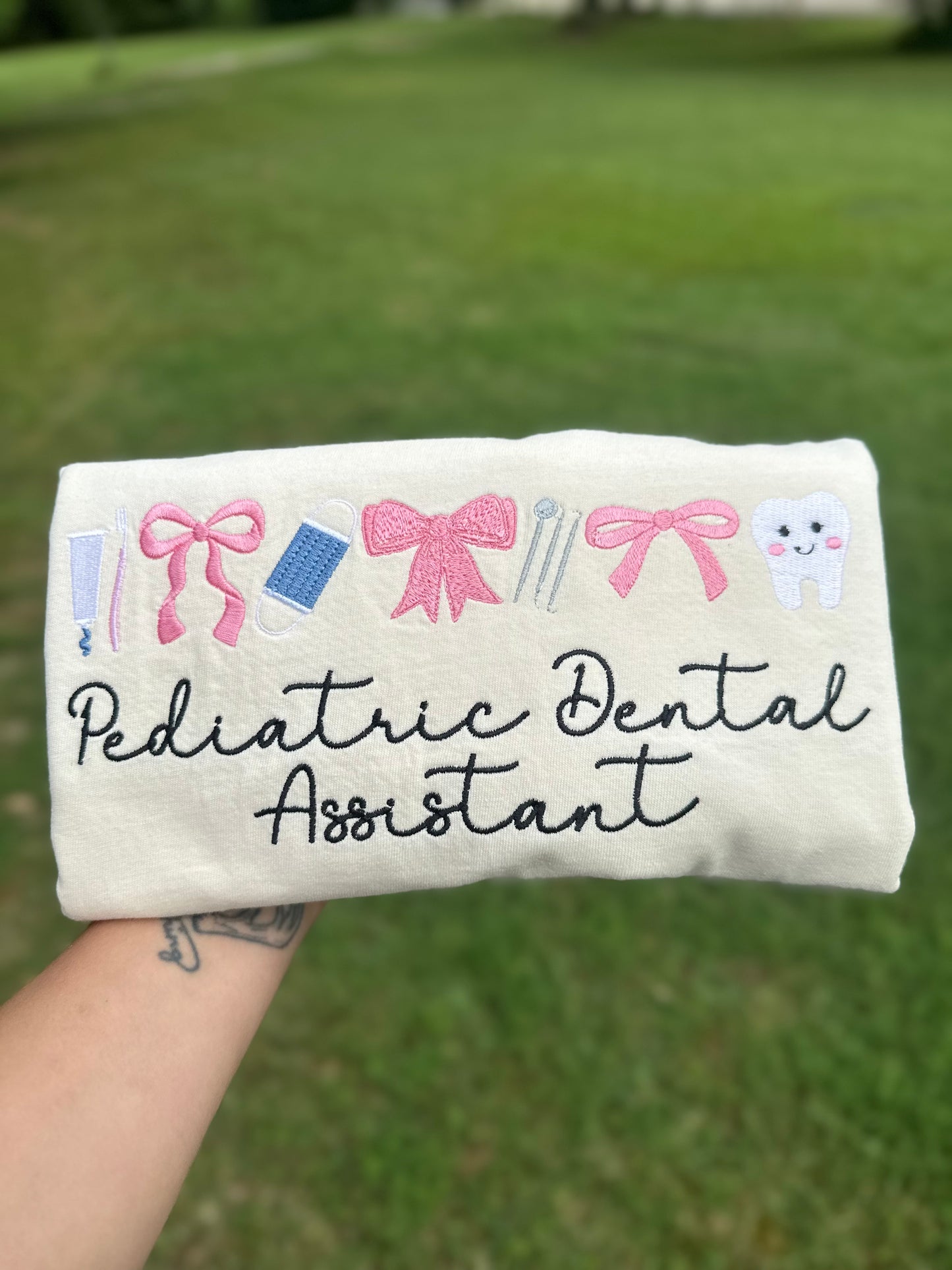 Pediatric Dental assistant & bows embroidered tee or sweatshirt